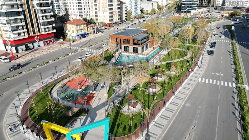 MAKAS KENT PARK İÇERİSİNDEKİ KAFETERYA VE RESTORAN HİZMETE ALINDI