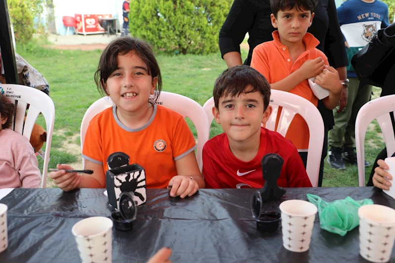 ‘HER EVE BİR ATATÜRK’ ÇOCUK ATÖLYELERİ DEVAM EDİYOR