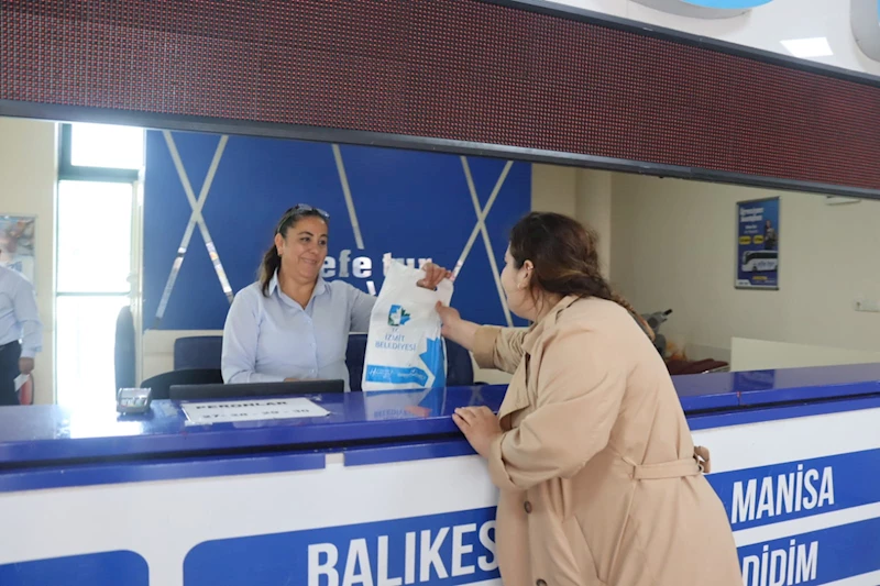 İZMİT BELEDİYESİ BİREBİR ZİYARETLERLE, ESNAFIN FİKİRLERİNİ ALMAYA DEVAM EDİYOR