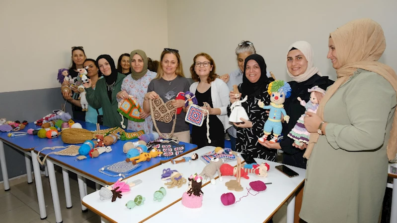 YUNUSEMRE’DE AMİGURUMİ KURSU YOĞUN İLGİ GÖRÜYOR