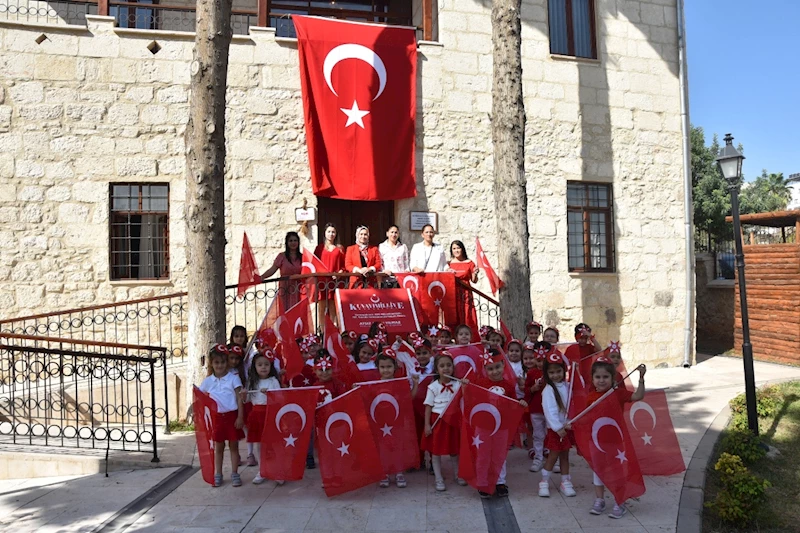 TOROSLAR’IN MİNİK ÖĞRENCİLERİ, 100. YIL ANISINA KUVAYI MİLLİYE KARARGAHI’NI GEZDİ