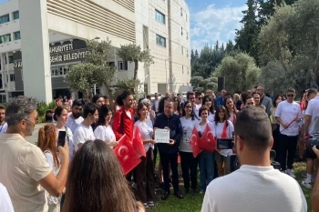 BÜYÜKŞEHİR’İN GÖNÜLLÜ GENÇLERİ CUMHURİYET BULUŞMASINDA