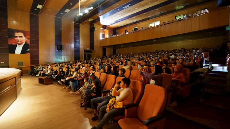 Çocuklar Hafta Sonu Büyükşehir’in Gösterisine Koştu