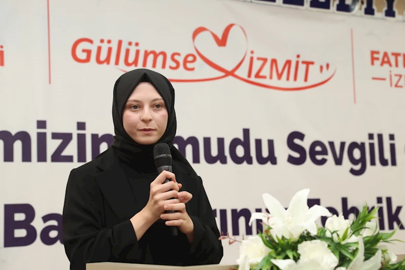 BAŞKAN HÜRRİYET, YKS VE LGS’DE ÜSTÜN BAŞARI GÖSTEREN  İZMİTLİ ÖĞRENCİLER VE AİLELERİYLE BULUŞTU