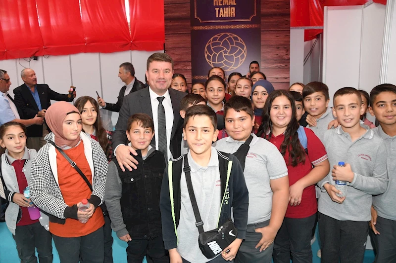 KİTAP KONAKLARI VE MİLLET KIRAATHANELERİ ARA TATİLDE ÖĞRENCİLERİN UĞRAK NOKTASI OLDU