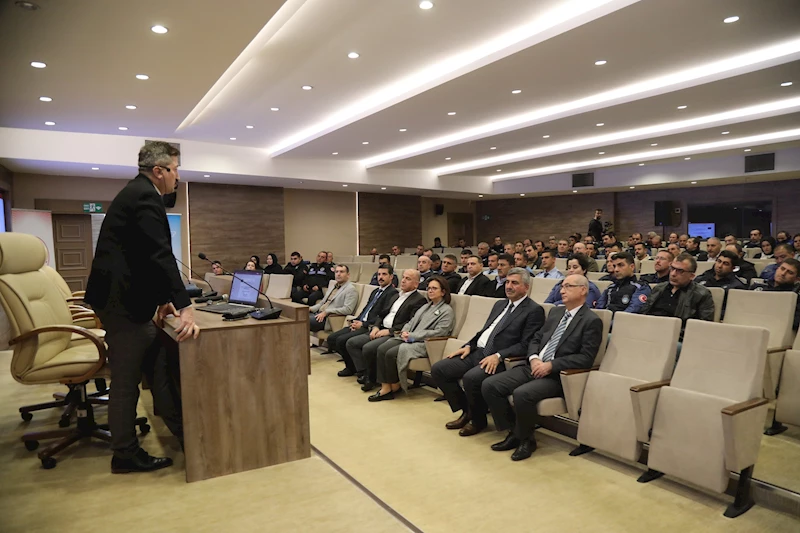 GAZİANTEP BÜYÜKŞEHİR ZABITA PERSONELLERİNE TÜKETİCİ HAKLARI EĞİTİMİ VERİLDİ