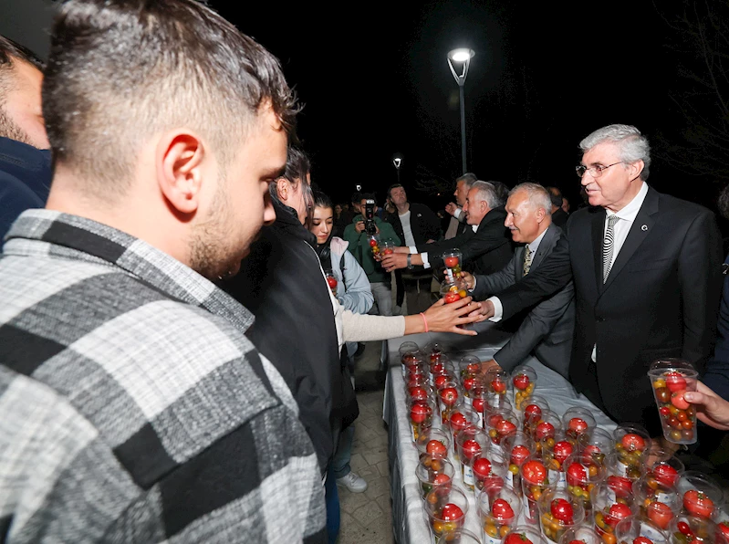 Yüce’den geleceğin ziraatçilerine: “Sakarya yetişen gençleriyle tarımda dünya markası olacak”