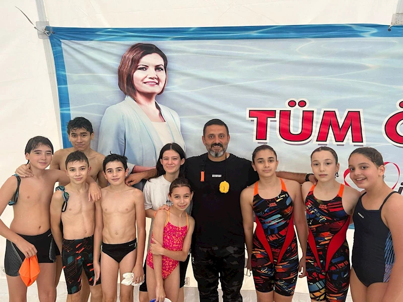 İZMİT BELEDİYESPOR KULÜBÜ YÜZME TAKIMI ULUSAL LİGDE FİNALDE!