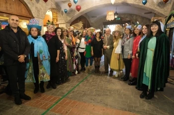DÜŞÜNDÜREN MASALLAR ŞENLİĞİ RENKLİ GÖRÜNTÜLERLE TAMAMLANDI