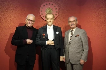 YANARDAĞ BALMUMU HEYKELLERE HAYRAN KALDI