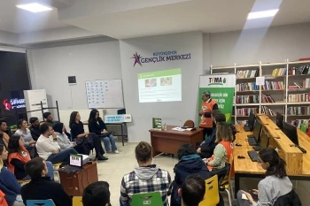 GENÇLER UMUTLARI YEŞERTEN SÖYLEŞİDE BULUŞTULAR