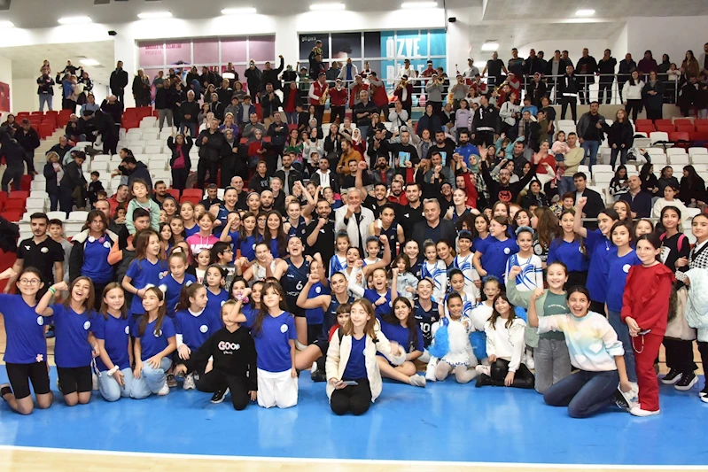LİGİN 6. HAFTASINDA BOZÜYÜK BELEDİYE:3 SAKARYA VOLEYBOL:2