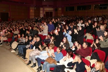 ŞEHİR TİYATROLARI YENİ SEZON OYUNLARININ BASIN GALASINI GERÇEKLEŞTİRDİ