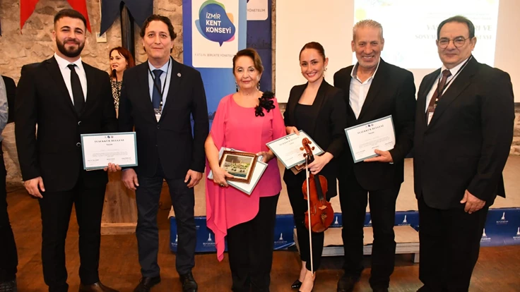 İzmir’de Yaşlı Hakları ve Sosyal İçerme Çalıştayı