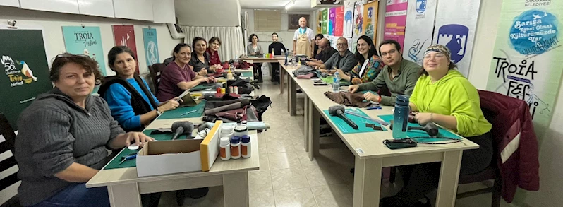 Deri İşleme Teknikleri Atölyesi Tamamlandı
