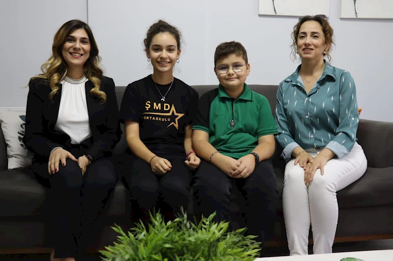 Nazilli’de Belediye Meydanı lösemili çocuklar için aydınlatıldı