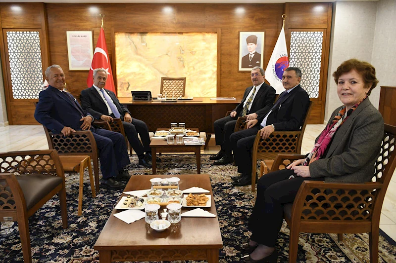 Arınç’tan Başkan Vergili’ye Ziyaret
