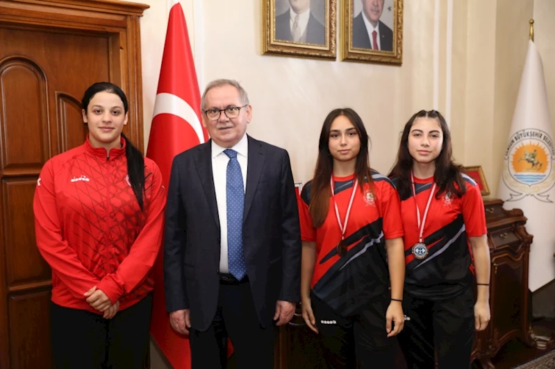 Halter takımından Başkan Demir’e ziyaret