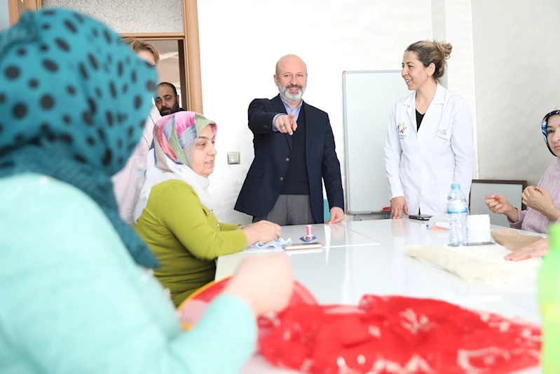 BAŞKAN ÇOLAKBAYRAKDAR, “İNSANA DEĞER KATAN YATIRIMLAR YAPIYORUZ”