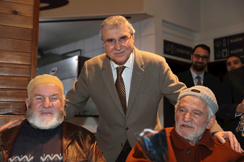 Yaşlıların her daim yanında olan Büyükşehir’e bakanlıktan hibe desteği