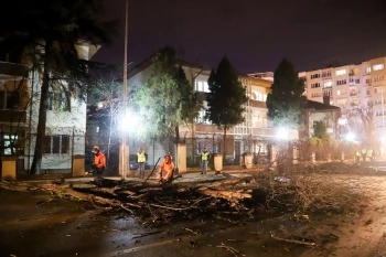 BÜYÜKŞEHİR’İN ÇALIŞMASIYLA BÜYÜK TEHLİKE ÖNLENİYOR
