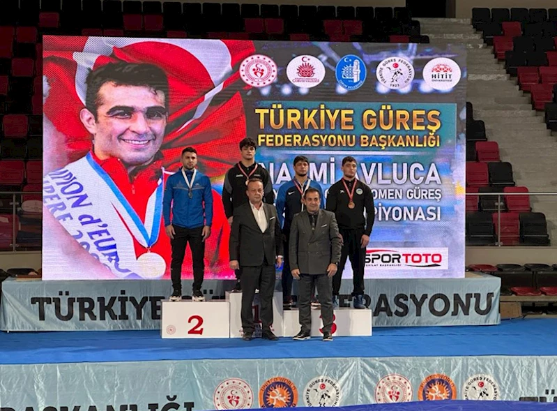 Alperen Berber altın madalya kazandı
