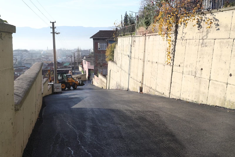 20 YILDIR BEKLEDİKLERİ ASFALTA KAVUŞAN SERDARLILARDAN BAŞKAN HÜRRİYET’E TEŞEKKÜR
