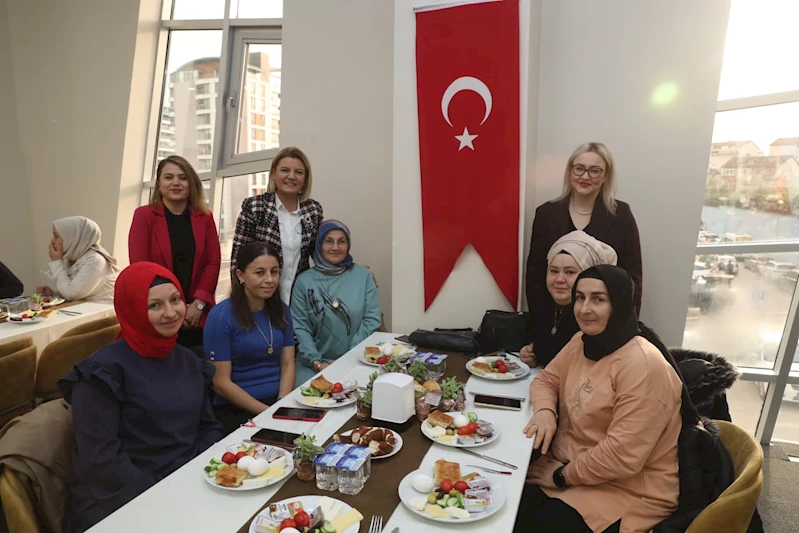 HÜRRİYET “BESLENME SAATİ UYGULAMASI İÇİN MİLLİ EĞİTİMDEN ADİL BİR DURUŞ BEKLİYORUZ”