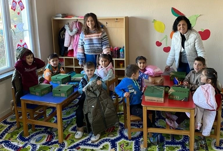 Başkan Ergün’den Her Yıl Olduğu Gibi Bu Yıl da Öğrencilere Bot ve Mont Desteği