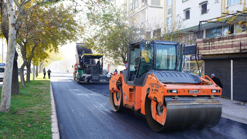 Büyükşehir, Dulkadiroğlu’nda Bir Arteri Daha Yeniliyor