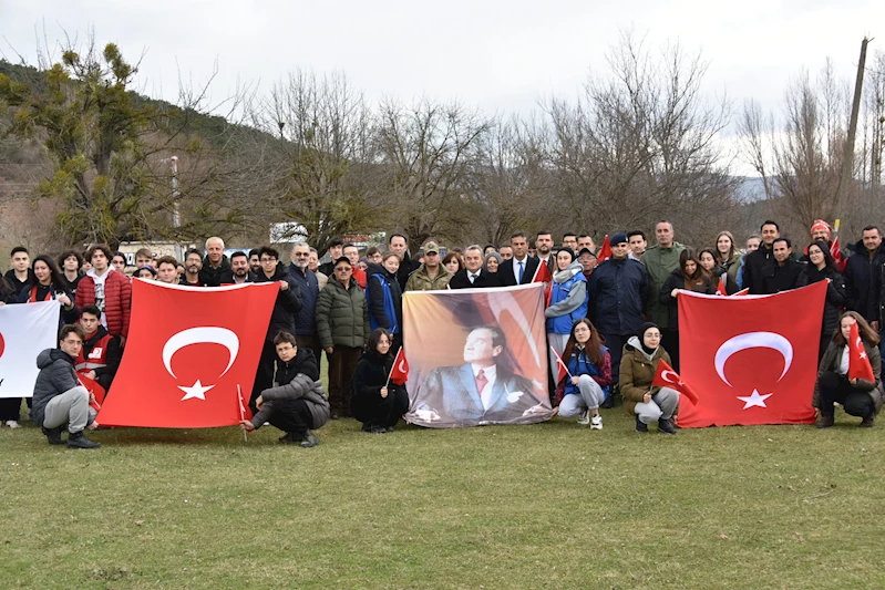 -BOZÜYÜK’TE SARIKAMIŞ ŞEHİTLERİ İÇİN YÜRÜDÜLER