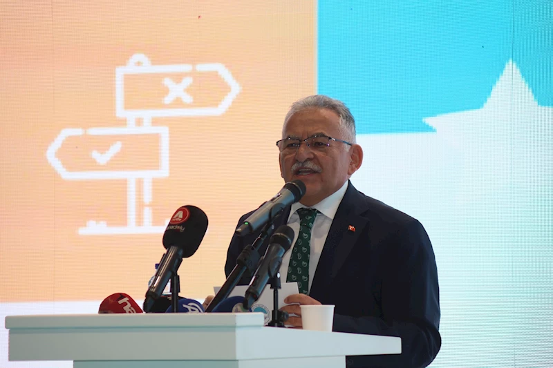 Başkan Büyükkılıç: “Kariyer Merkezimiz ile 5 Bin Kardeşimizin İş Bulmalarına Fırsat Verdik”