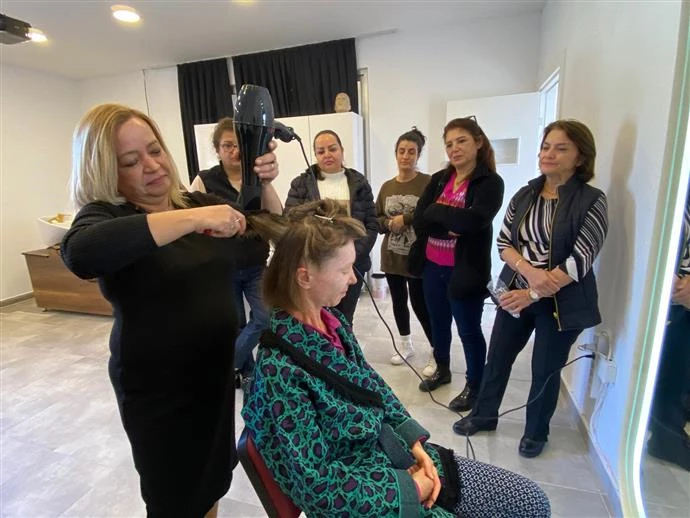 EL SANATLARI KURSLARI YENİ KURS MERKEZLERİ VE YENİ MESLEKLERLE GENİŞLEMEYE DEVAM EDİYOR