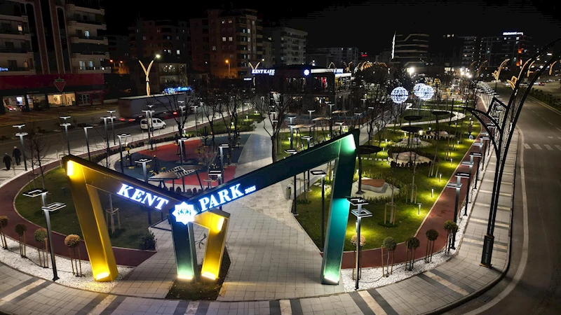 MAKAS KENT PARK VE KAFEYİ VATANDAŞLAR ÇOK SEVDİ