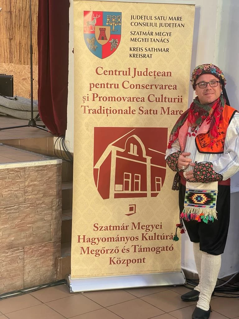 İZMİT BELEDİYESİ, ROMANYA’DA DÜZENLENEN 8. ULUSLARARASI FOLKLOR MÜZİK YARIŞMASI FESTİVALİ’NİN ONUR KONUĞU OLDU