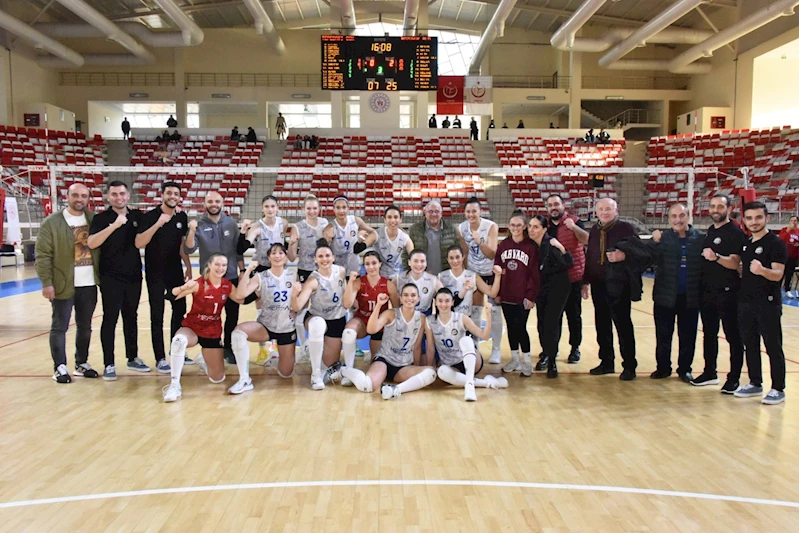 LİGİN 7. HAFTASINDA TEPEBAŞI GENÇLİK : 0, BİZİM KIZLAR: 3