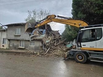 Osmangazi’den Mahallelerin Çehresini Değiştiren Yıkım