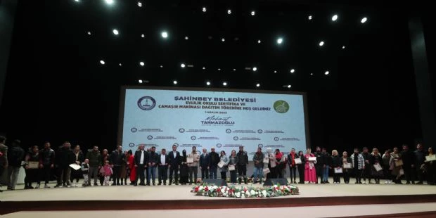 Evlilik Okulu´nda Eğitim Gören 196 Çift Daha Sertifikasını Aldı