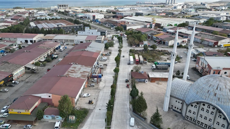 Sanayi Bölgesine 4,5 yılda 10 bin metre beton yol