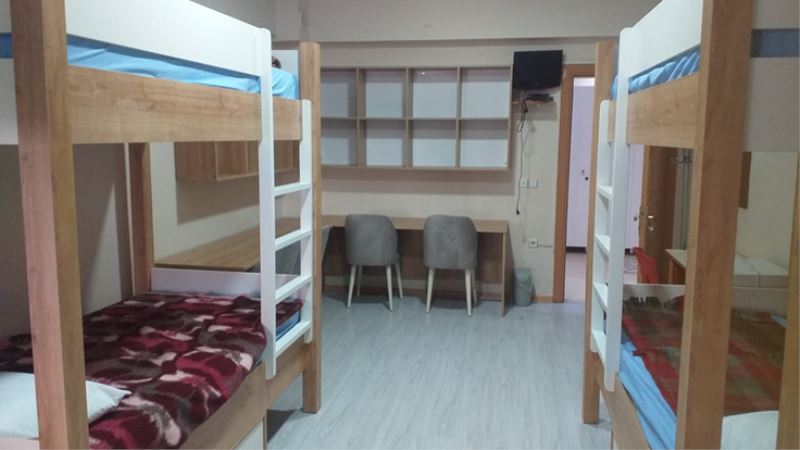 İzmir’e gelecek depremzedeler için konaklama ve psikolojik destek