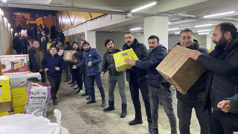 ARDAHAN BELEDİYESİ  DEPREMZEDELER İÇİN SEFERBER OLDU
