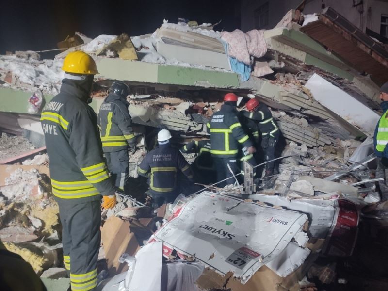 Samsun İtfaiyesi 19 kişiyi kurtardı