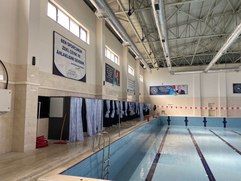 GAZİANTEP BÜYÜKŞEHİR, HİJYEN ŞARTLARININ SAĞLANMASI İÇİN HAVUZLARI DUŞ VE ÇAMAŞIRHANELERE ÇEVİRİYOR