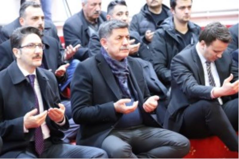 Belediye Başkanımız Sayın Bekir Aksun, Hızır - Birlik Cem’i ne katıldı.