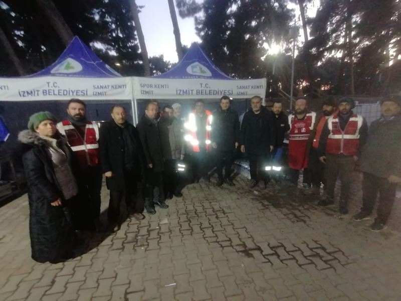 CHP İSTANBUL MİLLETVEKİLİ ZEYNEL EMRE, İZMİT BELEDİYESİNİN HATAY’DAKİ AŞEVİNİ ZİYARET ETTİ