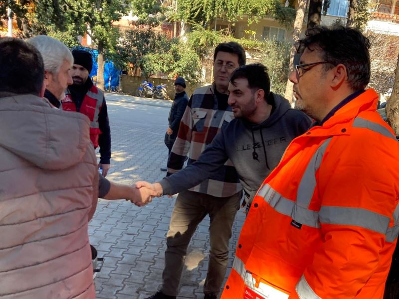 SAADET PARTİSİ İL BAŞKANI ZAFER MUTLU İZMİT BELEDİYESİNİN HATAY’DAKİ AŞEVİNİ ZİYARET ETTİ