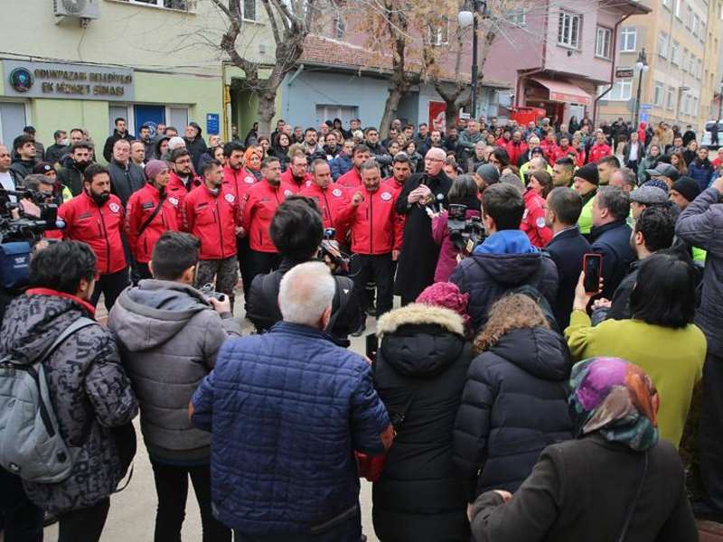ODUNPAZARI KAHRAMANLARINI KARŞILADI