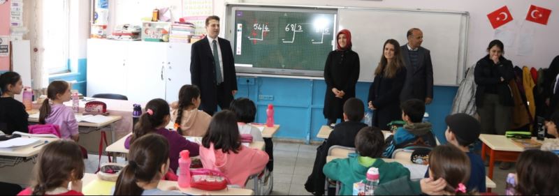 Kaymakam/Belediye Başkan V.Fatih CIDIROĞLU 2.Dönemin Başlamasıyla Okulları Ziyaret Etti