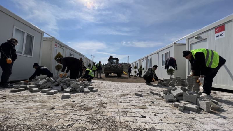 Karacasu Konteyner Kent Hizmete Alınıyor