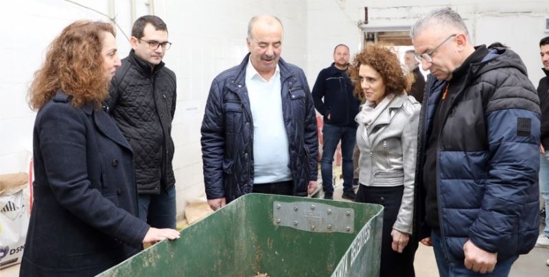 MUDANYA BELEDİYESİ KEDİ VE KÖPEK MAMASI ÜRETİMİNE BAŞLADI